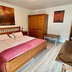 House Maharac With 3 Apartments Till 15 Persons