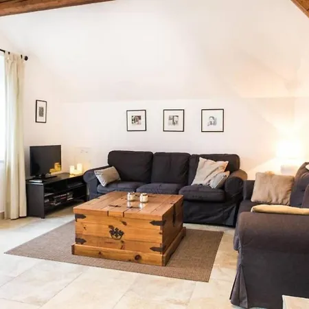 Сasa de vacaciones House Maharac With 3 15 Persons Kamno