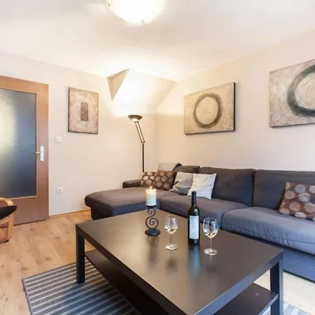 Сasa de vacaciones House Maharac With 3 15 Persons Kamno