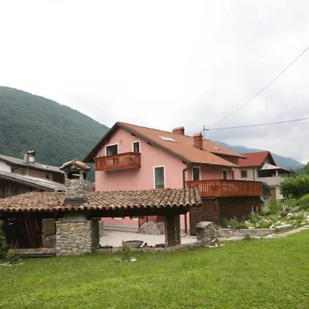 House Maharac With 3 Apartments Till 15 Persons
