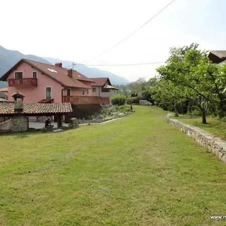 House Maharac With 3 15 Persons