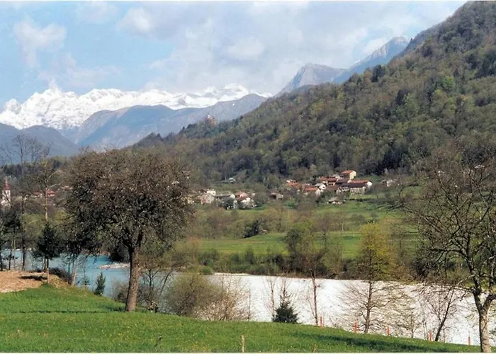 House Maharac With 3 15 Persons * Kamno