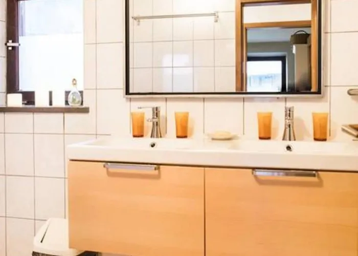 House Maharac With 3 15 Persons